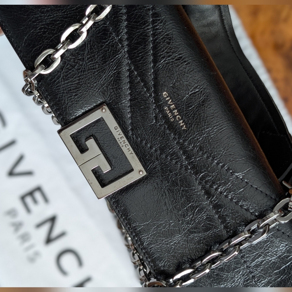 Givenchy Black Leather Medium Shoulder / Crossbody Bag with Chain & Strap - Picture 14 of 17